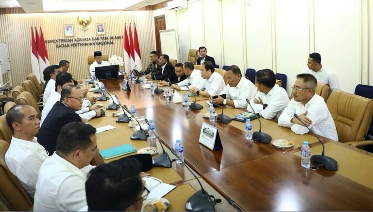 Berikan Pengarahan Secara Langsung kepada Kakanwil yang Baru Dilantik, Menteri Nusron Tekankan Penguatan Sinergi dan Penerapan Manajemen Risiko