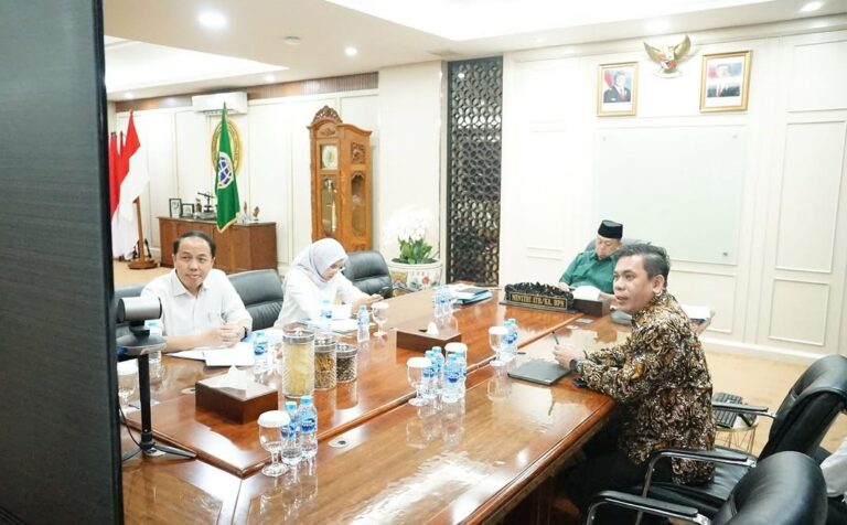 Menteri Nusron Instruksikan Satker Daerah Terus Tingkatkan Layanan untuk Memacu Pertumbuhan Ekonomi Daerah