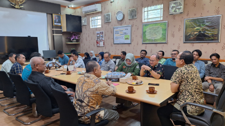 Kunjungan dan Koordinasi Pegawai Pindah Tugas, Kantor Pertanahan Kabupaten Pati Terima Kunjungan dari Kantor Pertanahan Kabupaten Jepara – Jumat, 14 Februari 2025