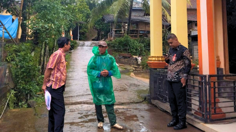 KANTOR PERTANAHAN KABUPATEN PATI LAKSANAKAN PEMERIKSAAN LAPANG ATAS PERMOHONAN PERTIMBANGAN TEKNIS PERTANAHAN DI DESA GILING, GUNUNGWUNGKAL