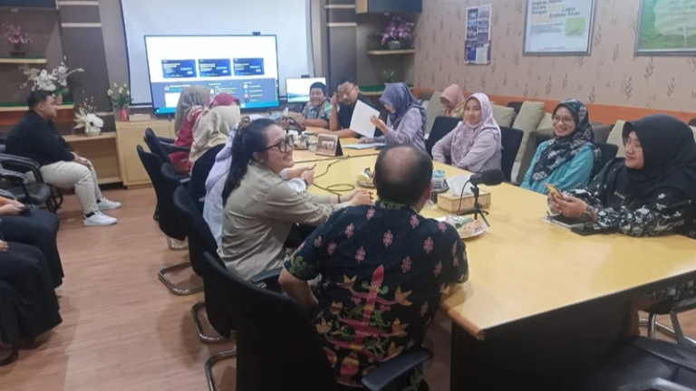 Kantor Pertanahan Kabupaten Pati Gelar Rapat Pembinaan Petugas Loket dan Entry