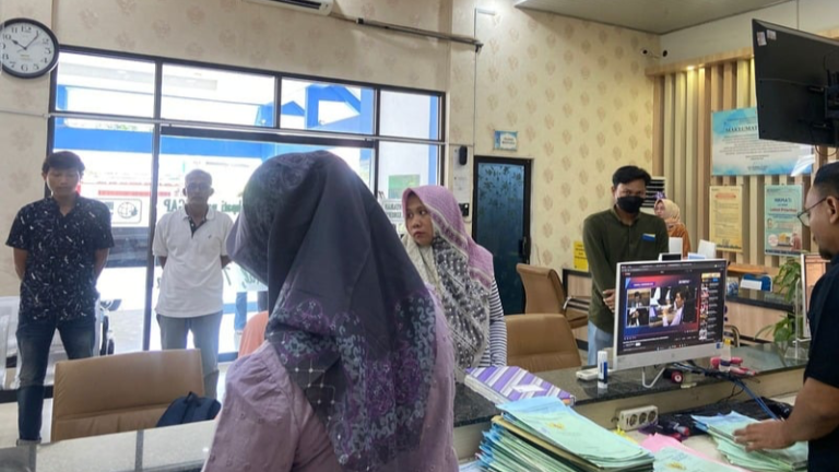 Kantor Pertanahan Kabupaten Pati Memperdengarkan Naskah Pancasila pada Kamis, 25 April 2025