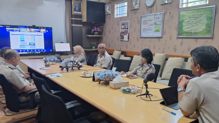 Kantor Pertanahan Kabupaten Pati Ikuti Evaluasi dan Analisis Kinerja Program dan Kegiatan Kementerian ATR/BPN Triwulan II Tahun 2025 pada 14 Juli 2025