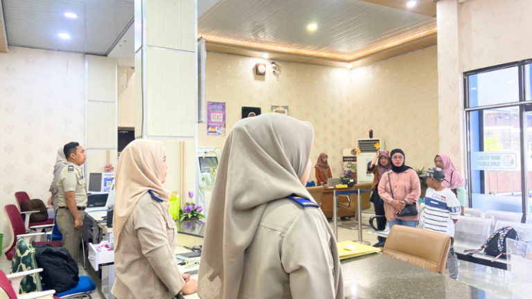 Harmoni Nasionalisme: Kantor Pertanahan Kabupaten Pati Perdengarkan Lagu Kebangsaan Indonesia Raya pada 7 Juli 2025