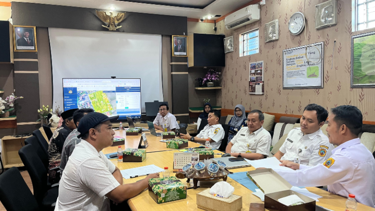 Kantor Pertanahan Kabupaten Pati Gelar Rapat Permohonan Pemecahan Bidang Tanah di Desa Dororejo, Tayu