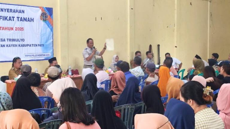 Kantor Pertanahan Kabupaten Pati Serahkan 349 Sertipikat Tanah Elektronik di Trimulyo, Dorong Legalitas dan Akses Ekonomi Warga