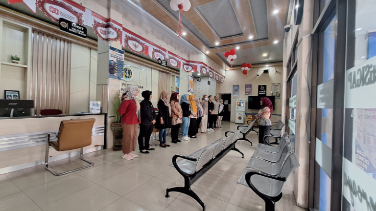 Briefing Rutin Digelar pada 2 September 2025, Kantor Pertanahan Pati Dorong Komunikasi Aktif Petugas Pelayanan