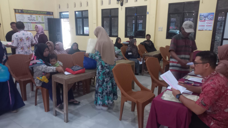 Kantor Pertanahan Kabupaten Pati Distribusikan Sertipikat PTSL ke Warga Pohgading: Wujud Kepastian Hukum dan Manfaat Nyata