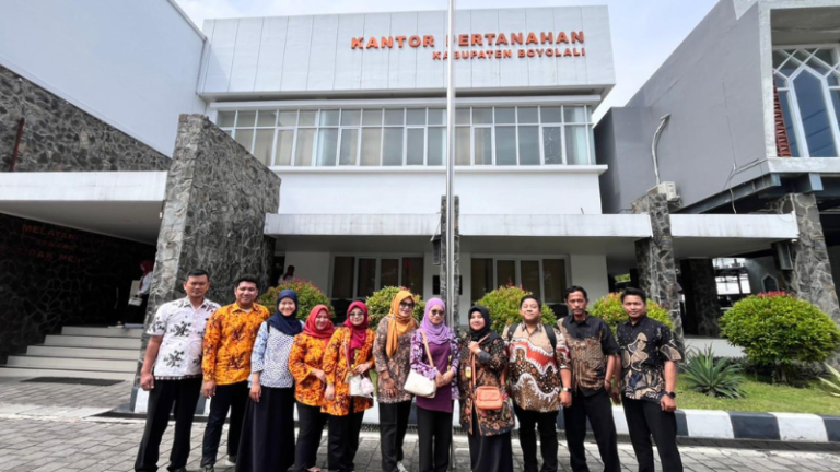 Kantor Pertanahan Kabupaten Pati melakukan kunjungan resmi ke Kantor Pertanahan Kabupaten Boyolali, koordinasi dan pelaporan terkait perpindahan pegawai