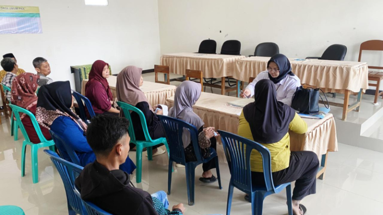 Kantor Pertanahan Kabupaten Pati Melaksanakan Penyerahan Sertifikat Hasil PTSL di Desa Sokobubuk, Margorejo