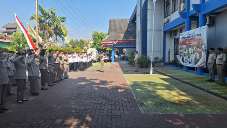 Kantor Pertanahan Kabupaten Pati Gelar Apel Pagi, Kepala Kantor Tekankan Pentingnya Sikap dalam Pelayanan Publik