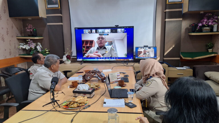 Kantor Pertanahan Kabupaten Pati mengikuti Zoom Rapat Evaluasi Penanganan Tunggakan dan Pendapatan Diterima di Muka (PDDM), 24 November 2025