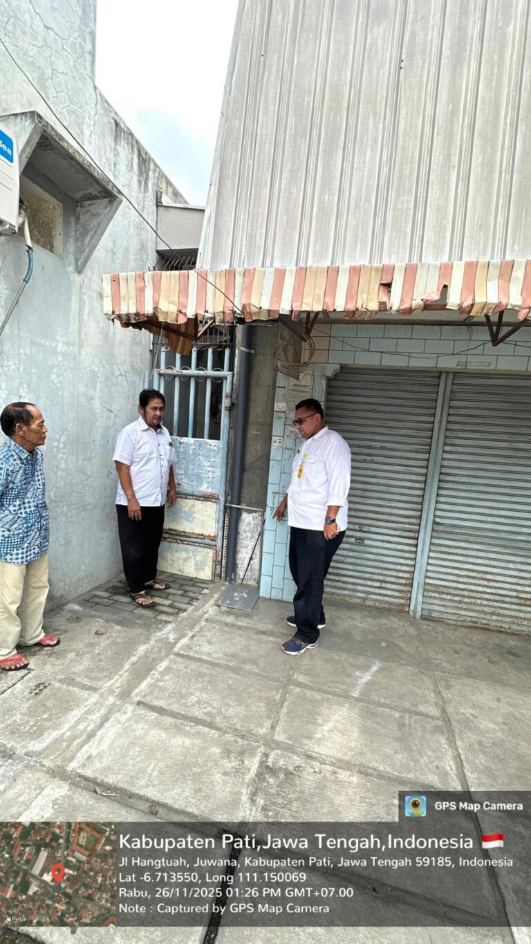 Kantor Pertanahan Kabupaten Pati melaksanakan kegiatan peninjauan lapang oleh Tim Panitia Pemeriksaan Tanah A untuk permohonan Hak Milik (HM)di Desa Kudukeras, Kecamatan Juwana, 26 November 2025