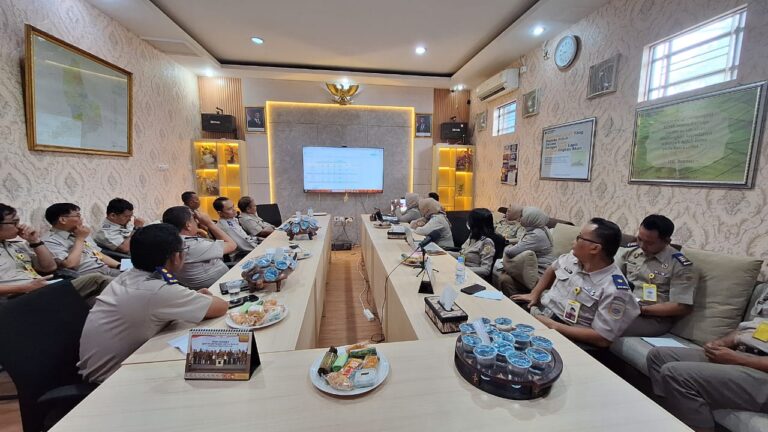 Kantor Pertanahan Kabupaten Pati menggelar Rapat Evaluasi Mingguan Pekerjaan Rutin dan Proyek (REMPEYEK), 9 Desember 2025