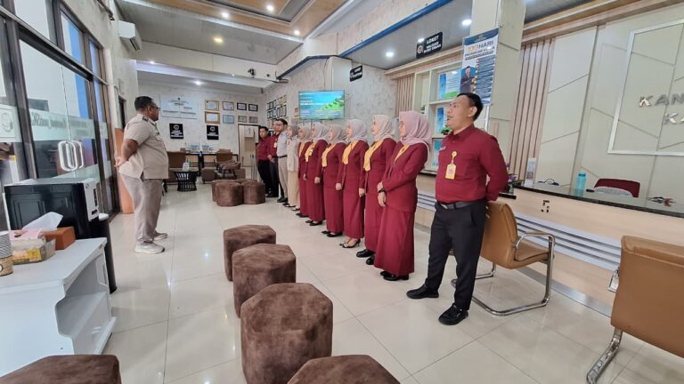 Briefing rutin jadi momen penting untuk menyamakan visi dan meningkatkan kualitas pelayanan kepada masyarakat, 26/01/2026