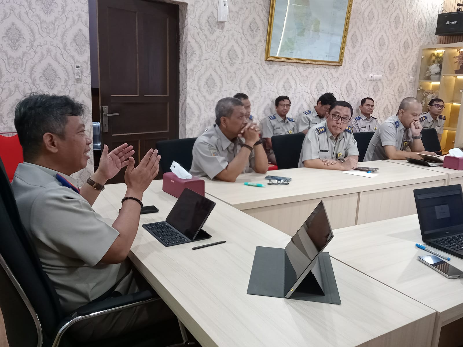 Kantor Pertanahan Kabupaten Pati menggelar Rapat Evaluasi Mingguan Pekerjaan Rutin dan Proyek (REMPEYEK),24/02/2026