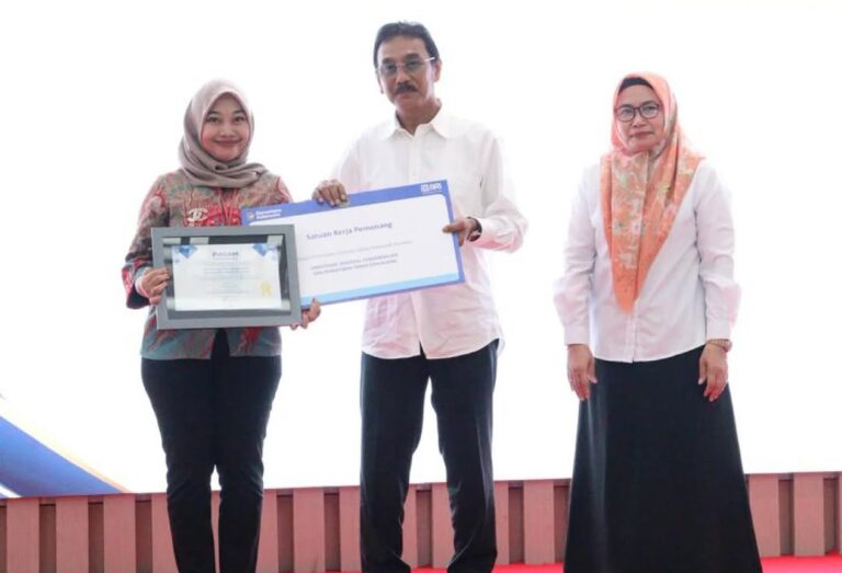 Ditjen PPTR Raih Apresiasi atas Kontribusi dan Kinerja Pengelolaan Cashless