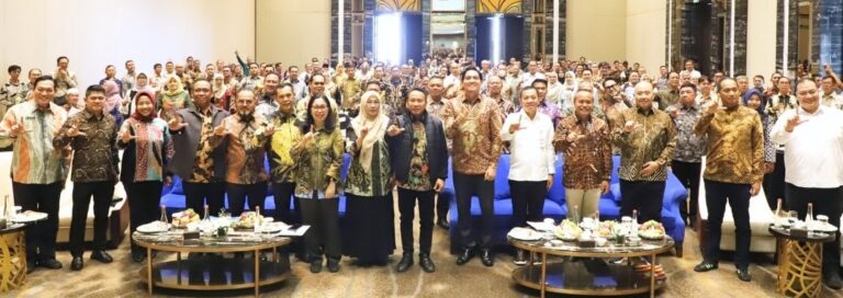 Di tengah tantangan alih fungsi lahan, Kementerian ATR/BPN melalui Ditjen Pengendalian dan Penertiban Tanah dan Ruang (PPTR) bersama Pemerintah Provinsi Jawa Barat dan pemerintah kabupaten/kota memperkuat sinergi dalam percepatan penetapan Lahan Pertanian Pangan Berkelanjutan (LP2B).
